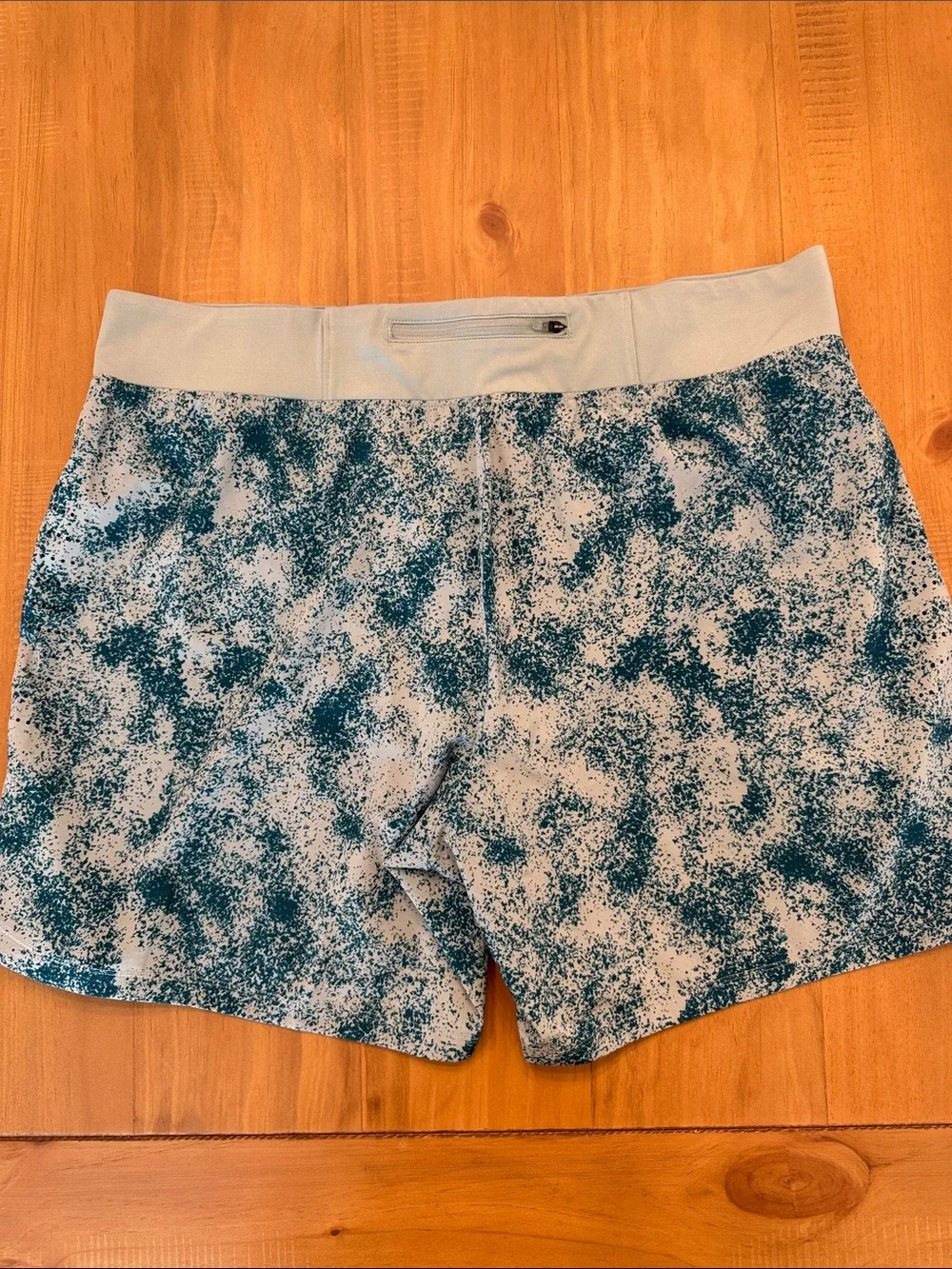 Under Armour Light Blue and Teal Speckled Men's Athletic Shorts